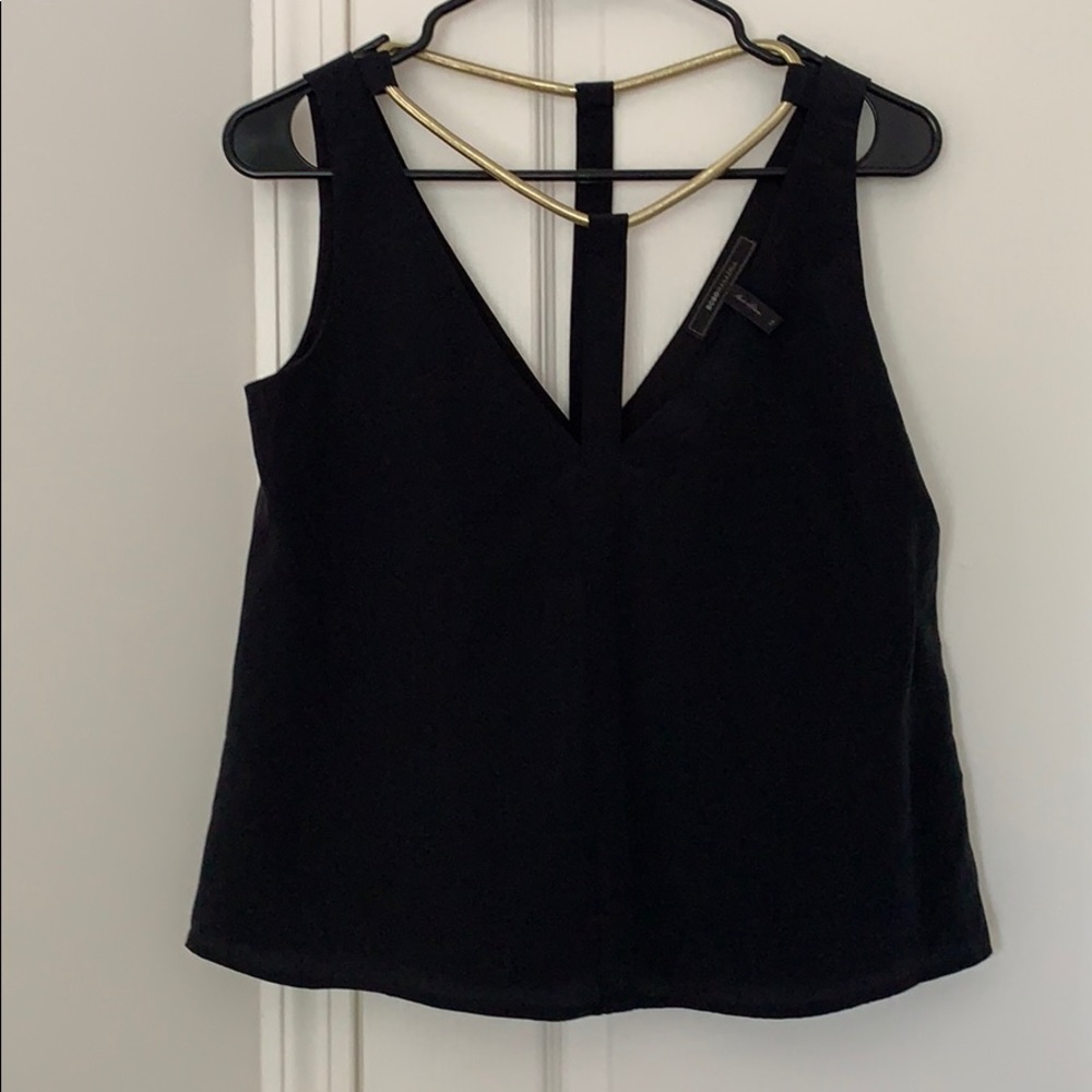 Gorgeous sleek sexy BCBG top